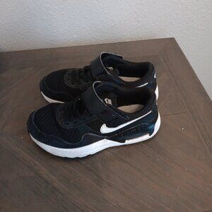 Black Nikes size 13c
